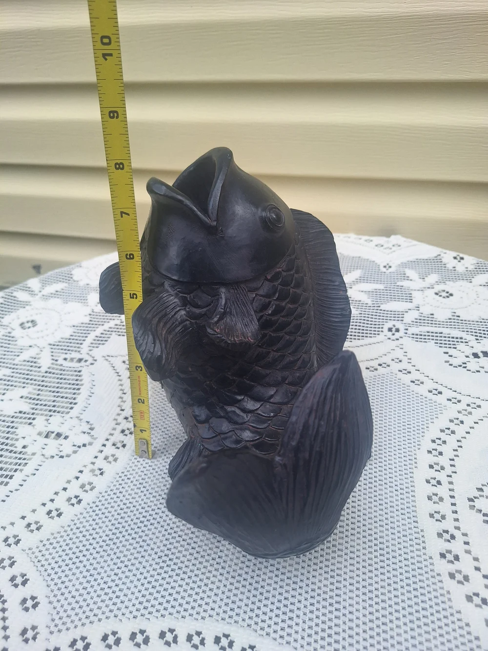 Dark Brown Resin Fish Statue for Aquarium & Home Decor